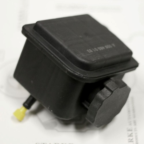 132-102 — STARKE — Бачок гидроусилителя