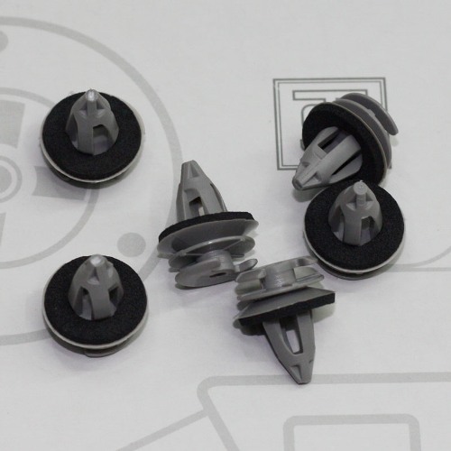 181-343 — STARKE — Пистон крепления обшивки двери (серый)